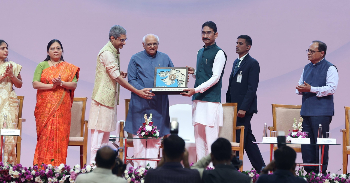 Aerial view of crowd
